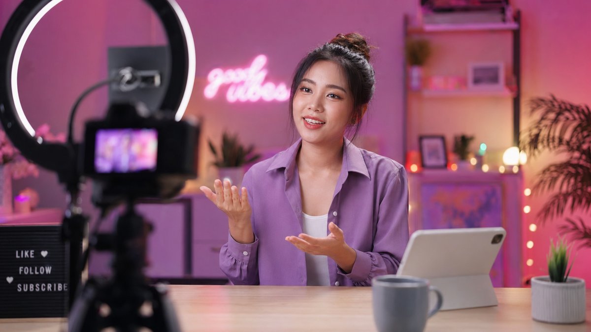 精神小妹视频创作现场